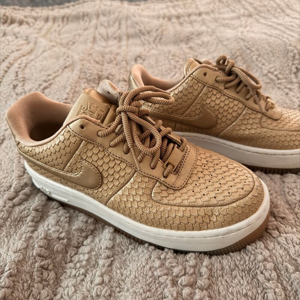 Nike Air Force 1 Gold Snakeskin Women’s Size 8 - Picture 4 of 7